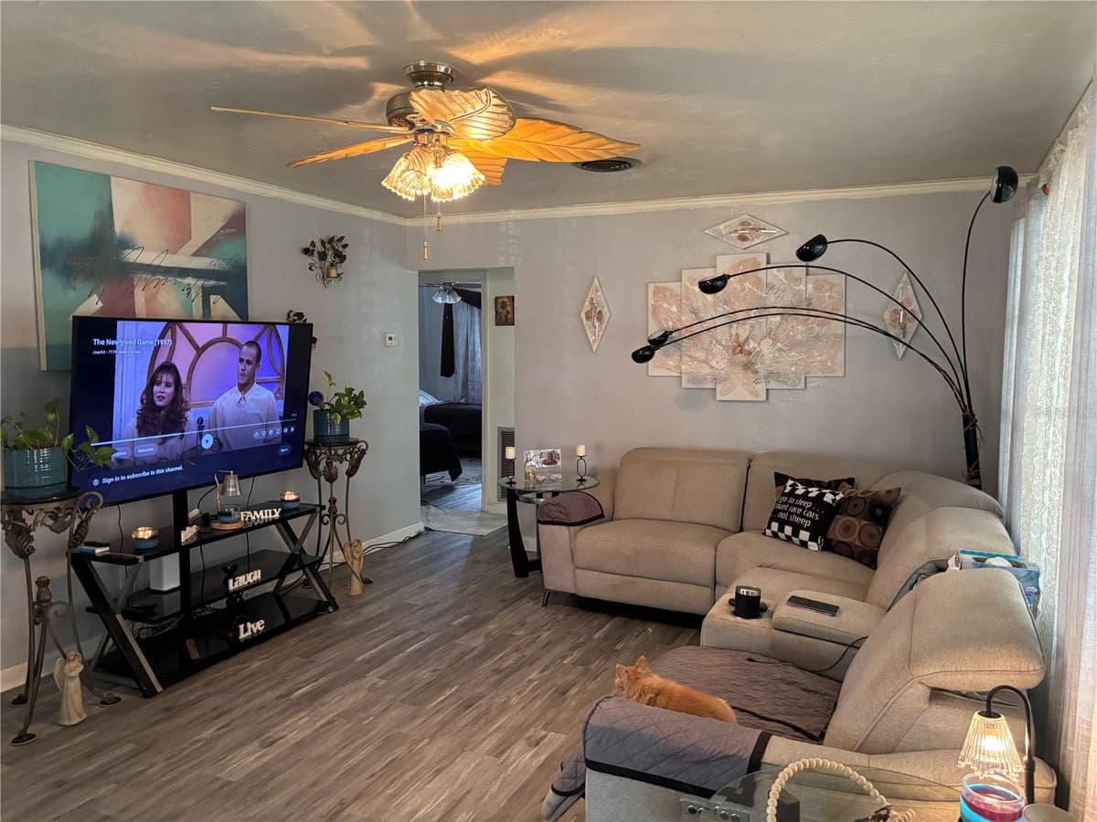 262 WALTER AVENUE — photo 5 of 23
