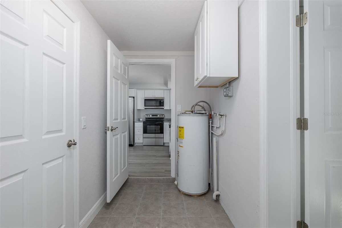 5840 VIRGINIA AVENUE — photo 8 of 28