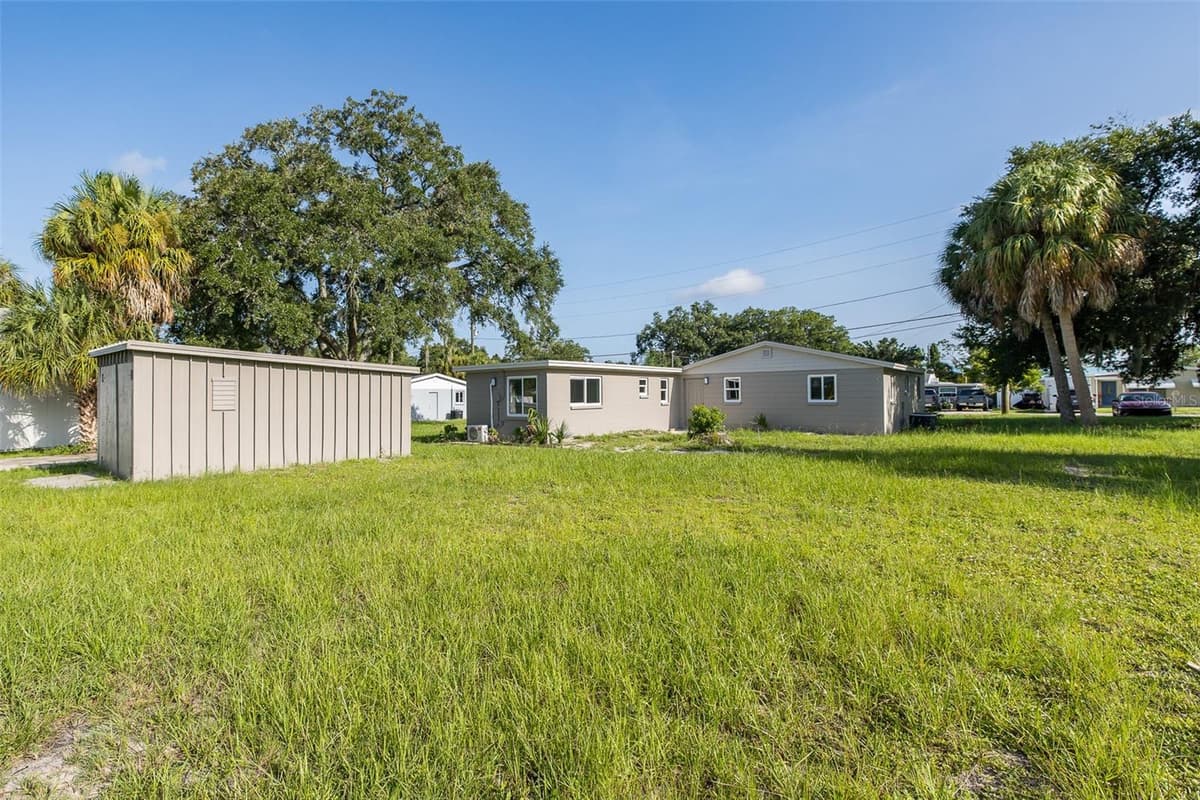 5840 VIRGINIA AVENUE — photo 3 of 28