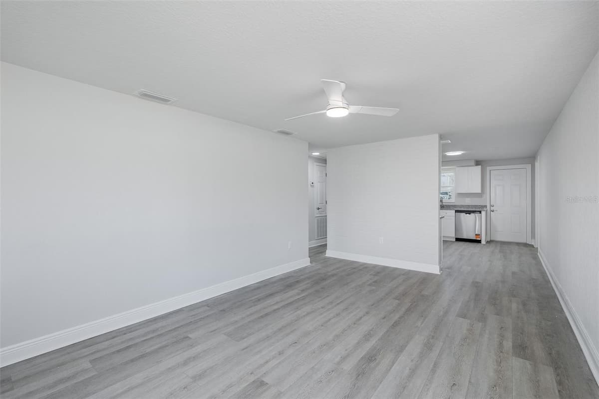 5840 VIRGINIA AVENUE — photo 12 of 28