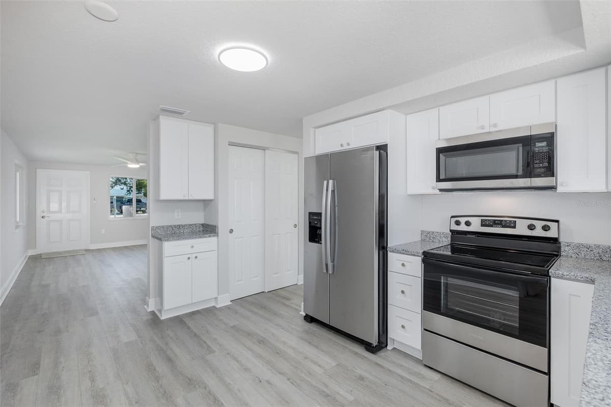 5840 VIRGINIA AVENUE — photo 5 of 28