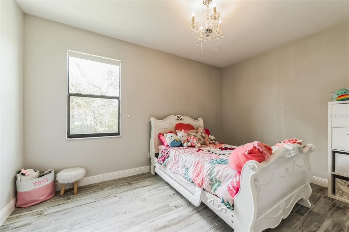 7356 MILLBROOK AVENUE — photo 37 of 45