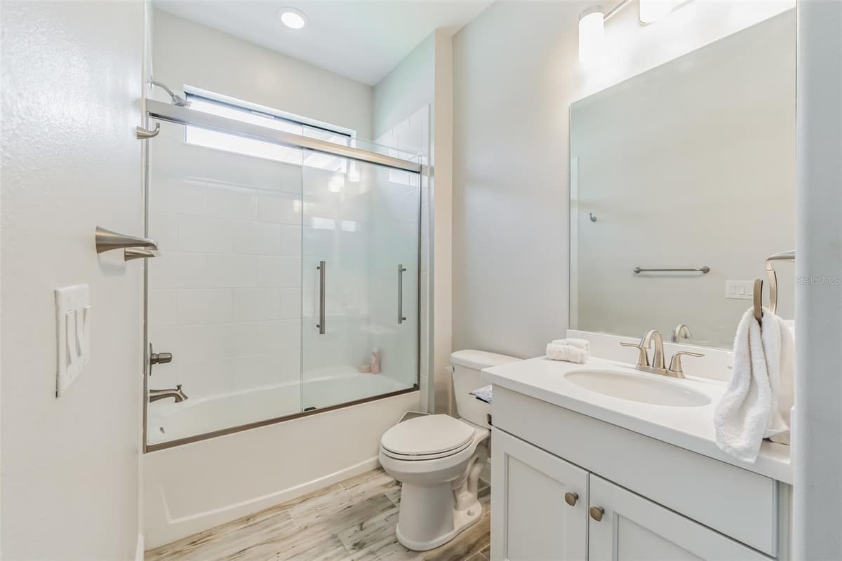 7356 MILLBROOK AVENUE — photo 41 of 45