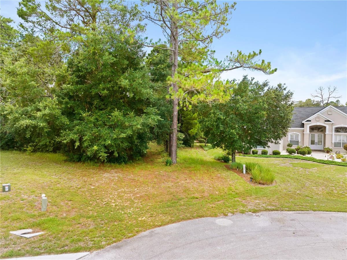 17 WOODLEE COURT — photo 7 of 14