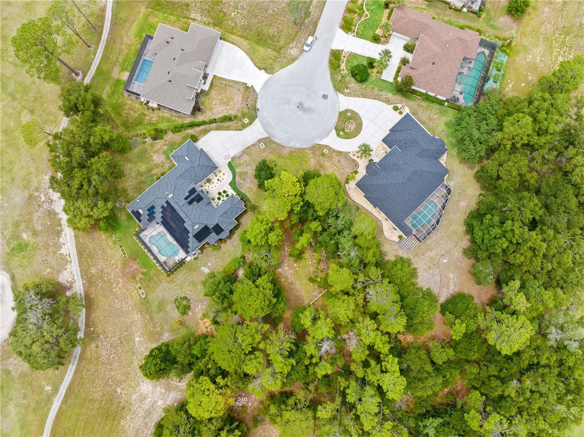 17 WOODLEE COURT — photo 12 of 14