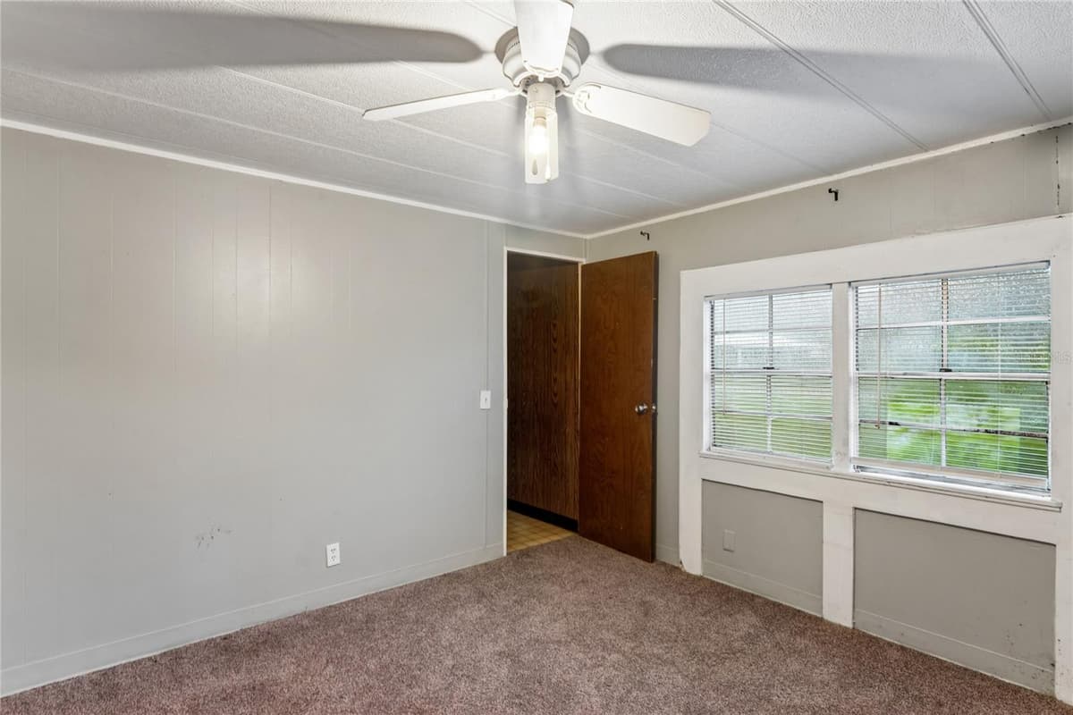 19514 ANTON ROAD — photo 17 of 19