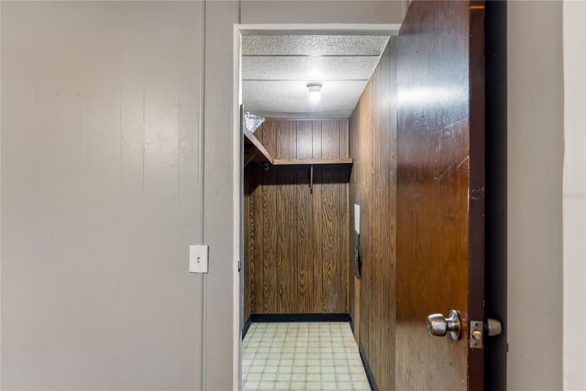 19514 ANTON ROAD — photo 18 of 19