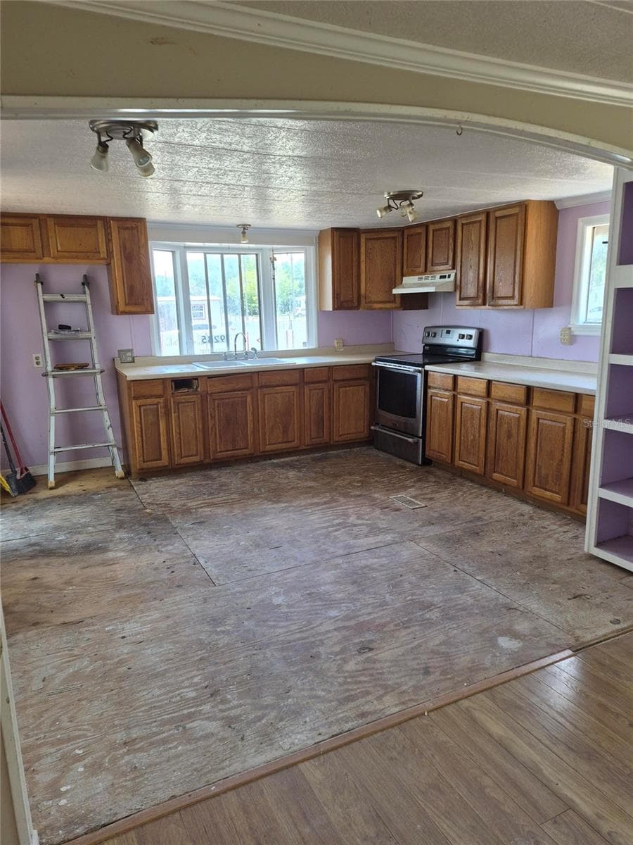 9285 140TH PLACE — photo 5 of 19