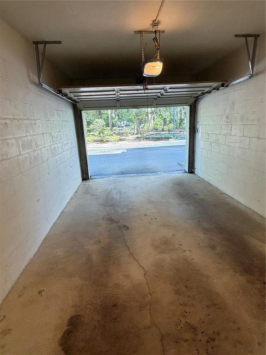 1719 NW 23RD BOULEVARD — photo 8 of 10