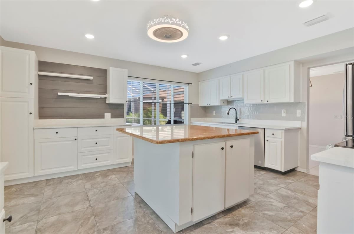 303 BARSTOW COURT — photo 19 of 60