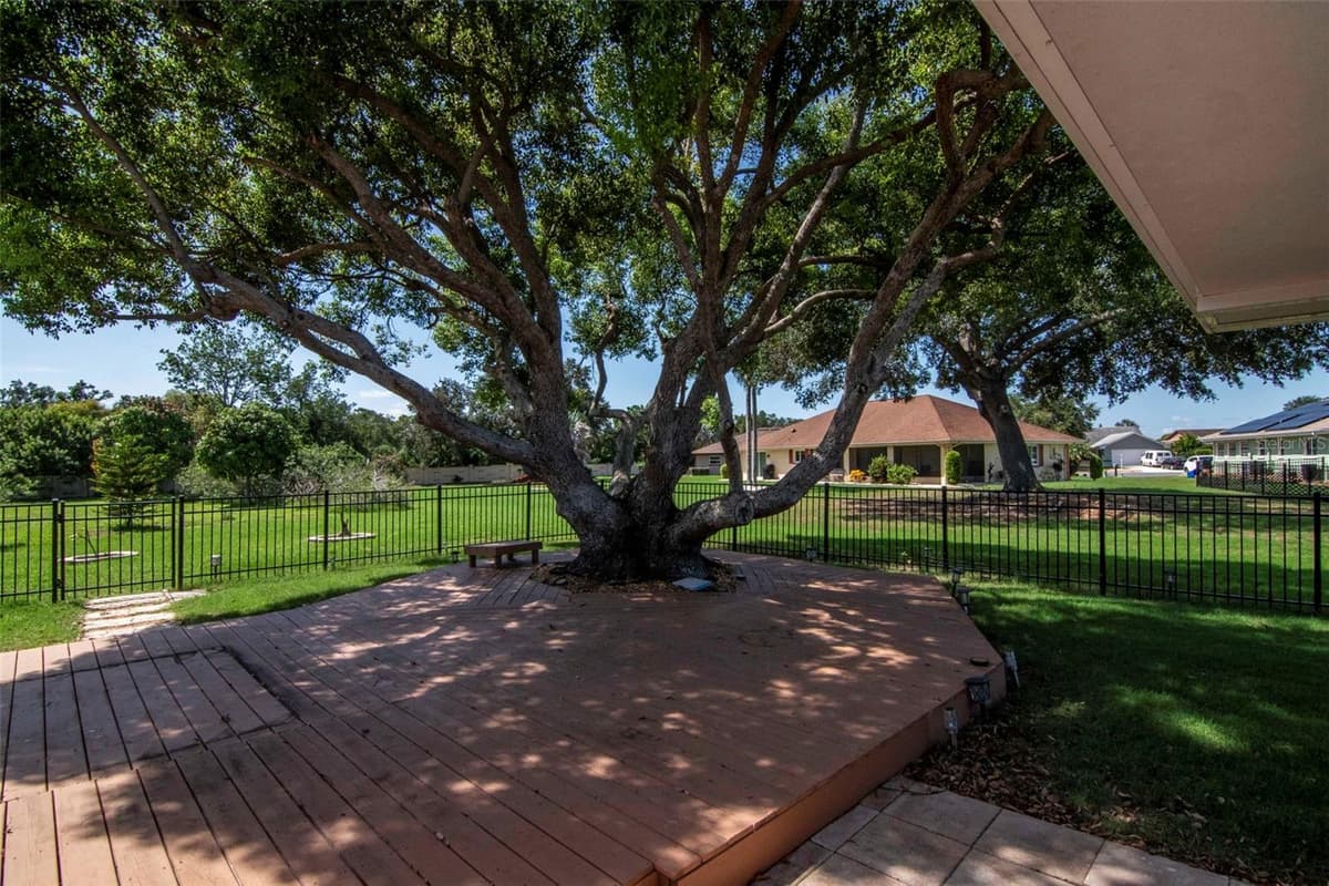 303 BARSTOW COURT — photo 30 of 60