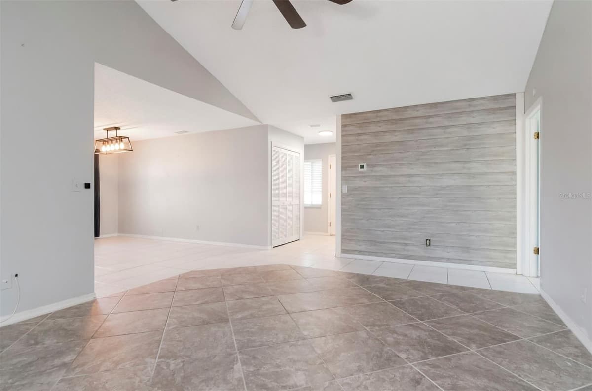 303 BARSTOW COURT — photo 11 of 60