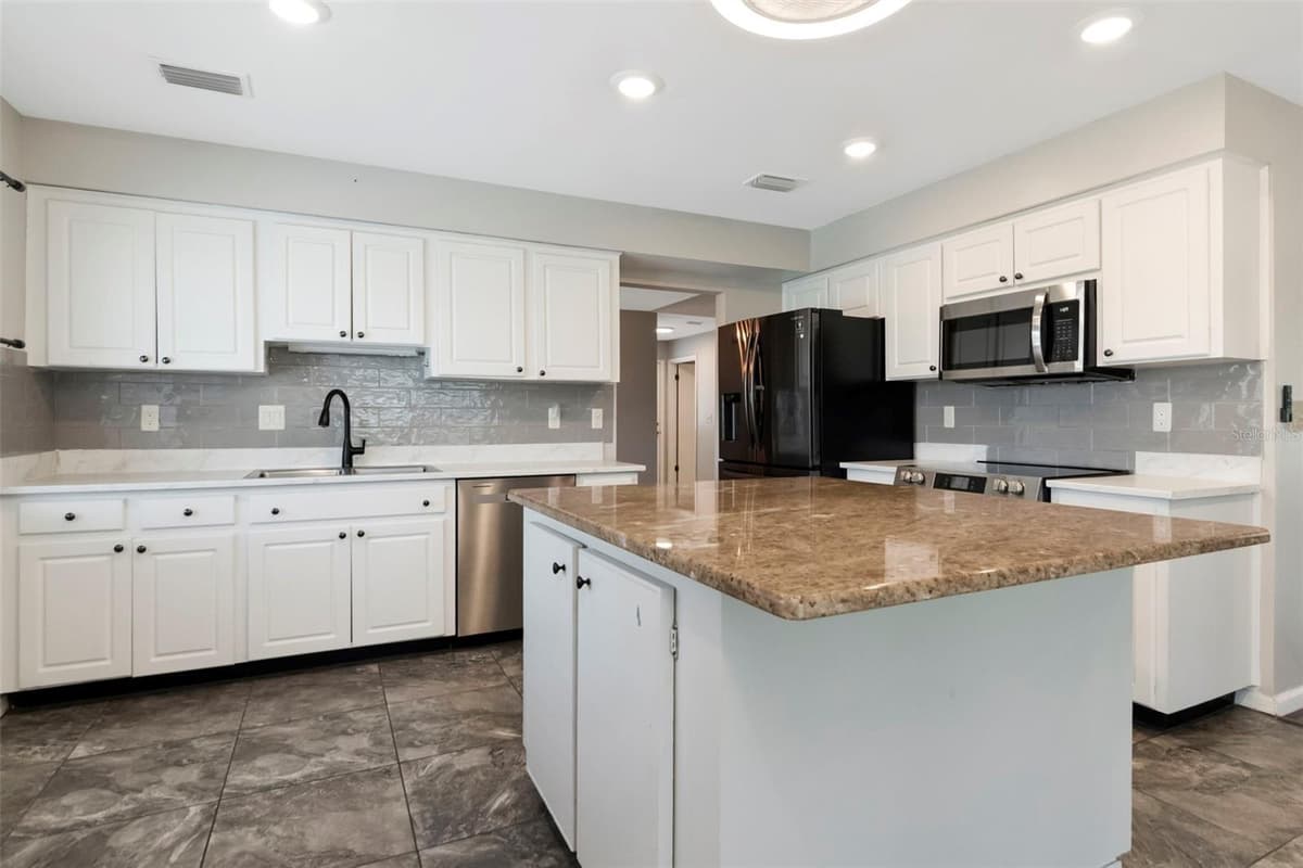 303 BARSTOW COURT — photo 20 of 60