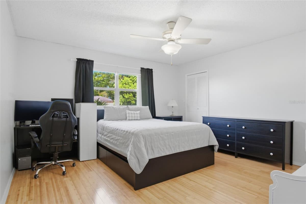 1420 AVALON BOULEVARD — photo 12 of 18