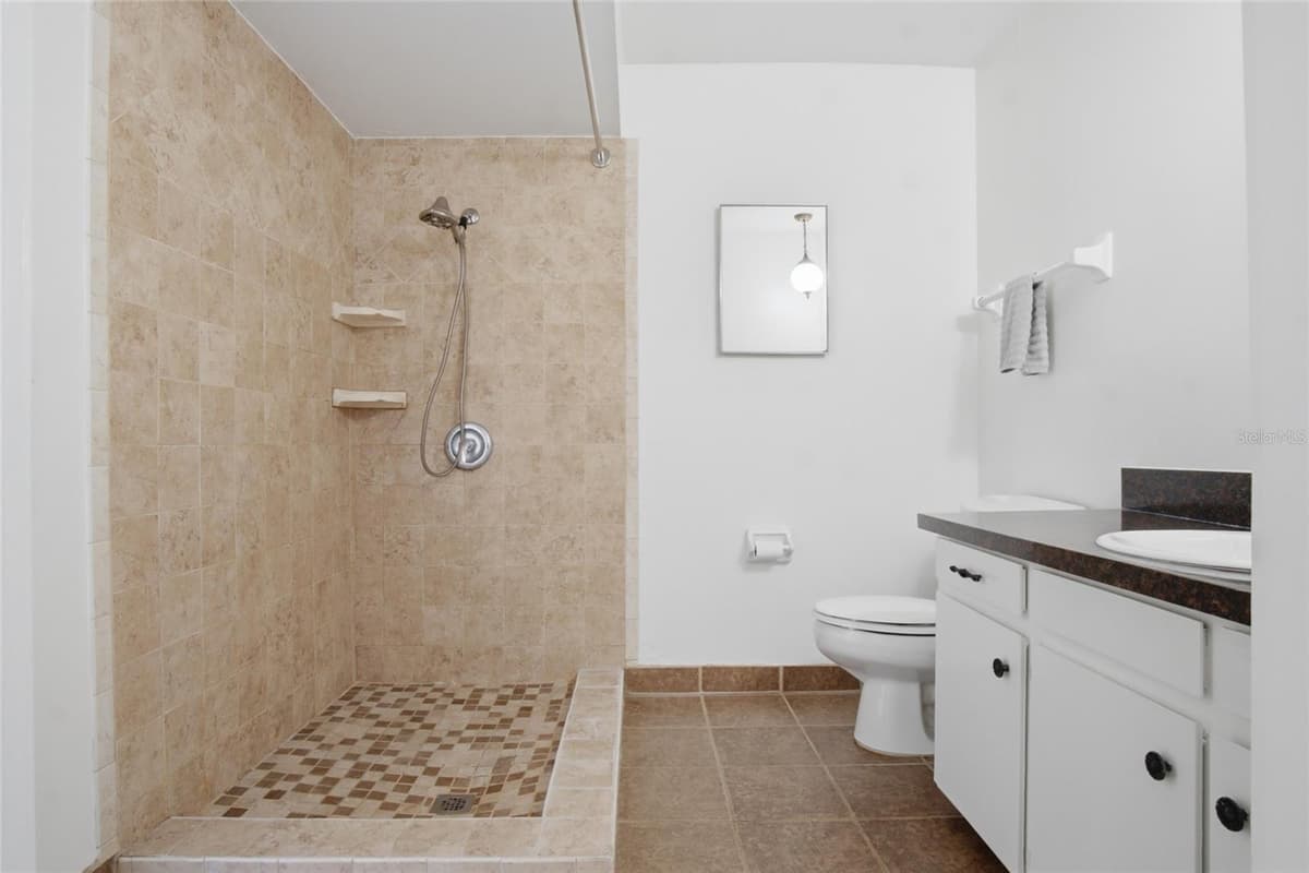 1420 AVALON BOULEVARD — photo 18 of 18