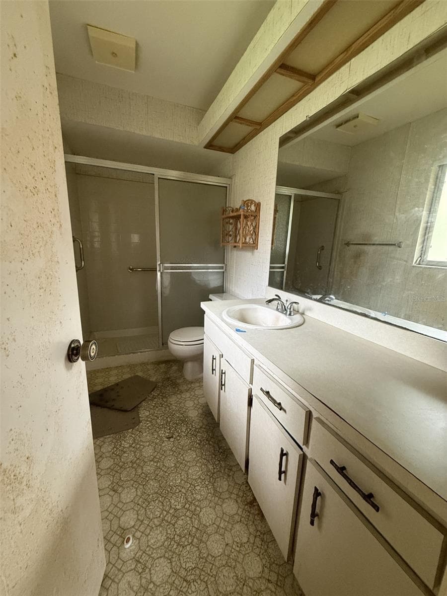 2460 NORTHSIDE DRIVE — photo 15 of 26