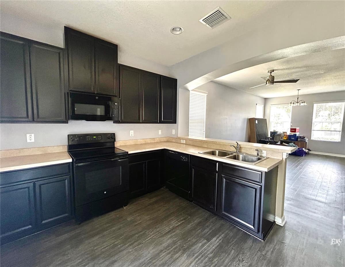 7021 TIMBERSIDE PLACE — photo 8 of 25