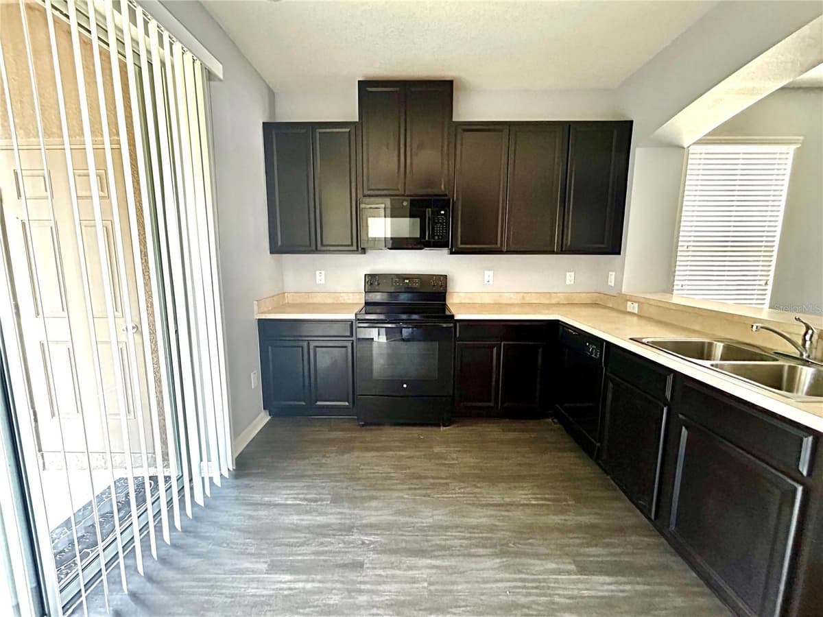7021 TIMBERSIDE PLACE — photo 9 of 25