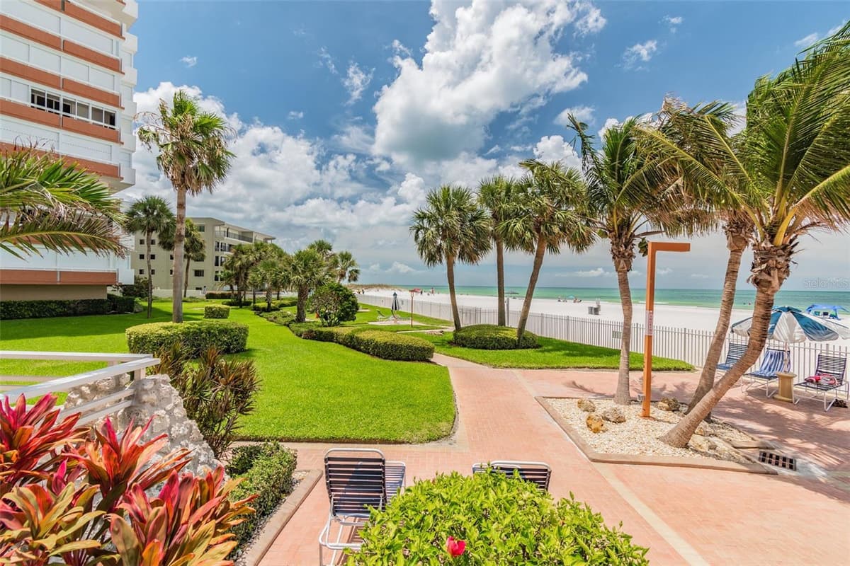 17920 GULF BOULEVARD — photo 30 of 31