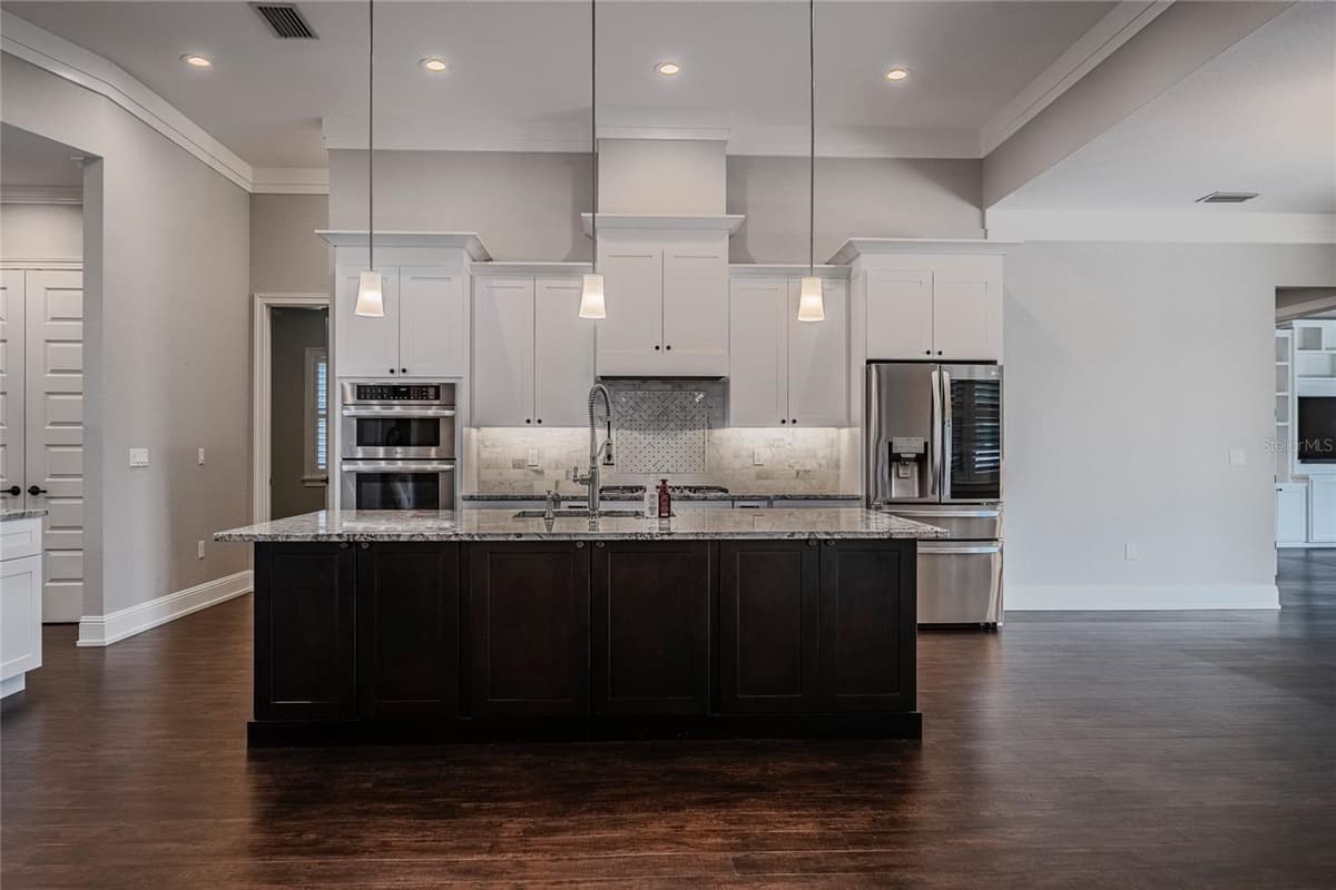 6545 EMERALD WOODS LANE — photo 5 of 55