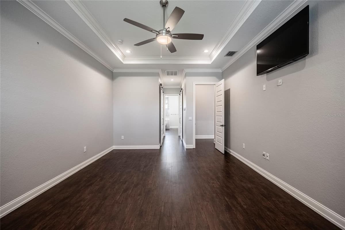 6545 EMERALD WOODS LANE — photo 11 of 55