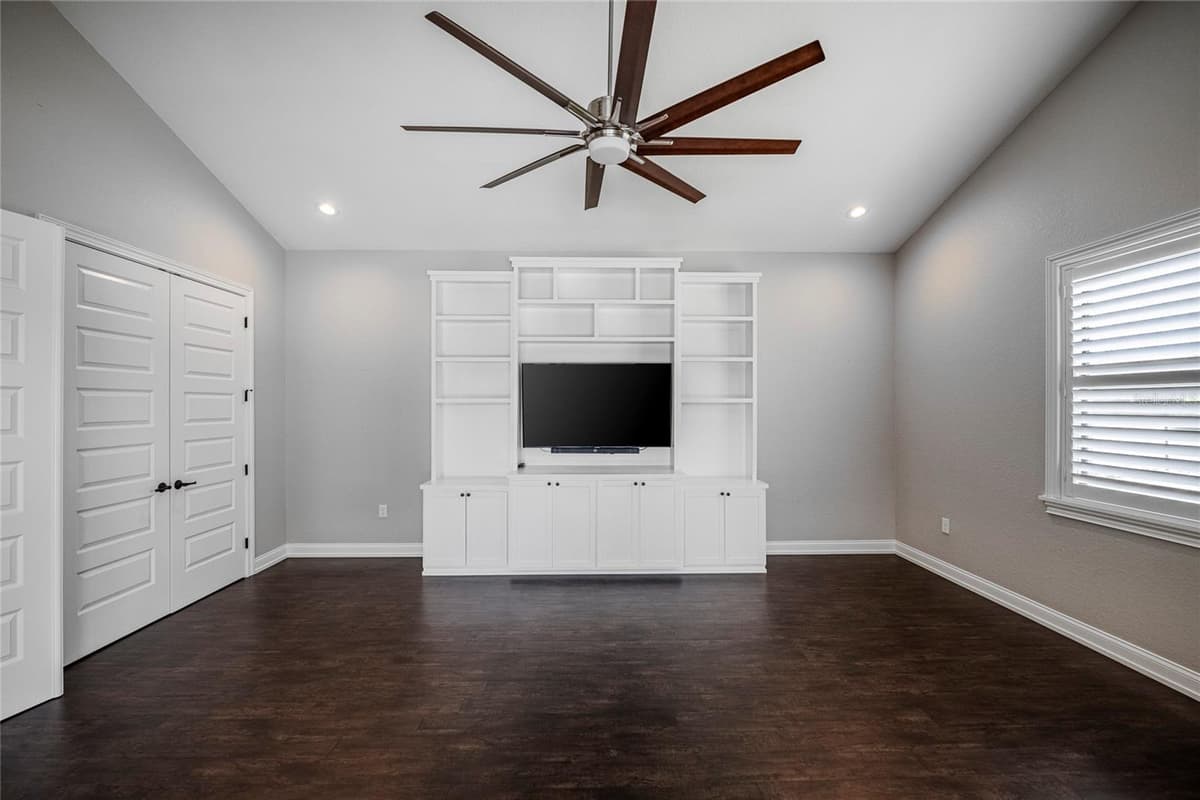 6545 EMERALD WOODS LANE — photo 32 of 55