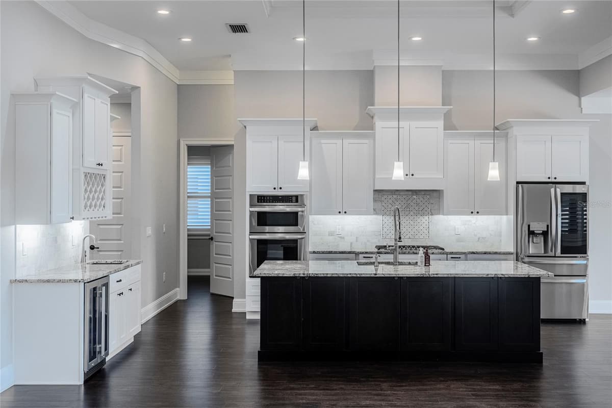 6545 EMERALD WOODS LANE — photo 6 of 55