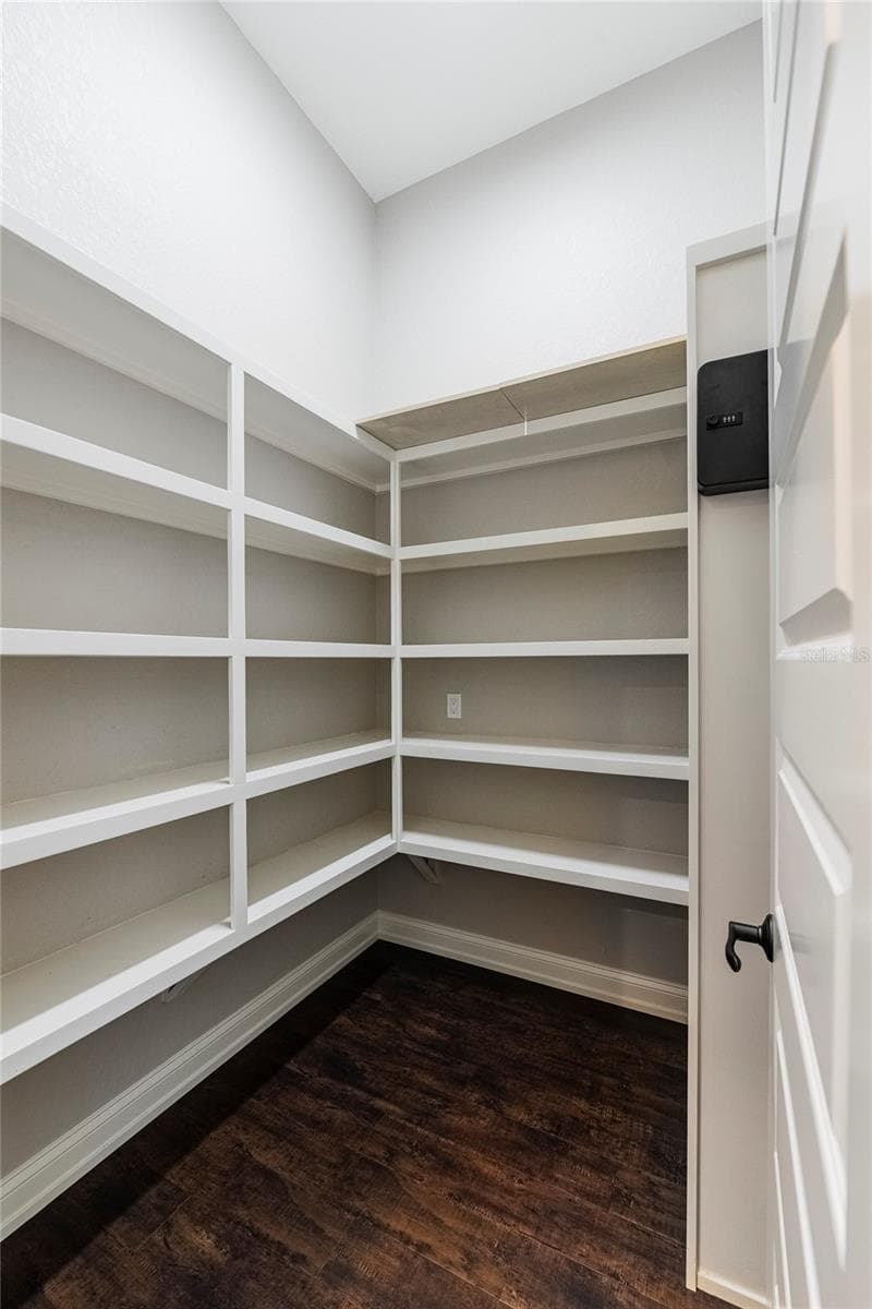 6545 EMERALD WOODS LANE — photo 19 of 55
