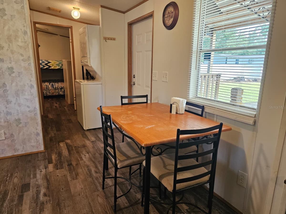 9050 196TH TERRACE — photo 4 of 44