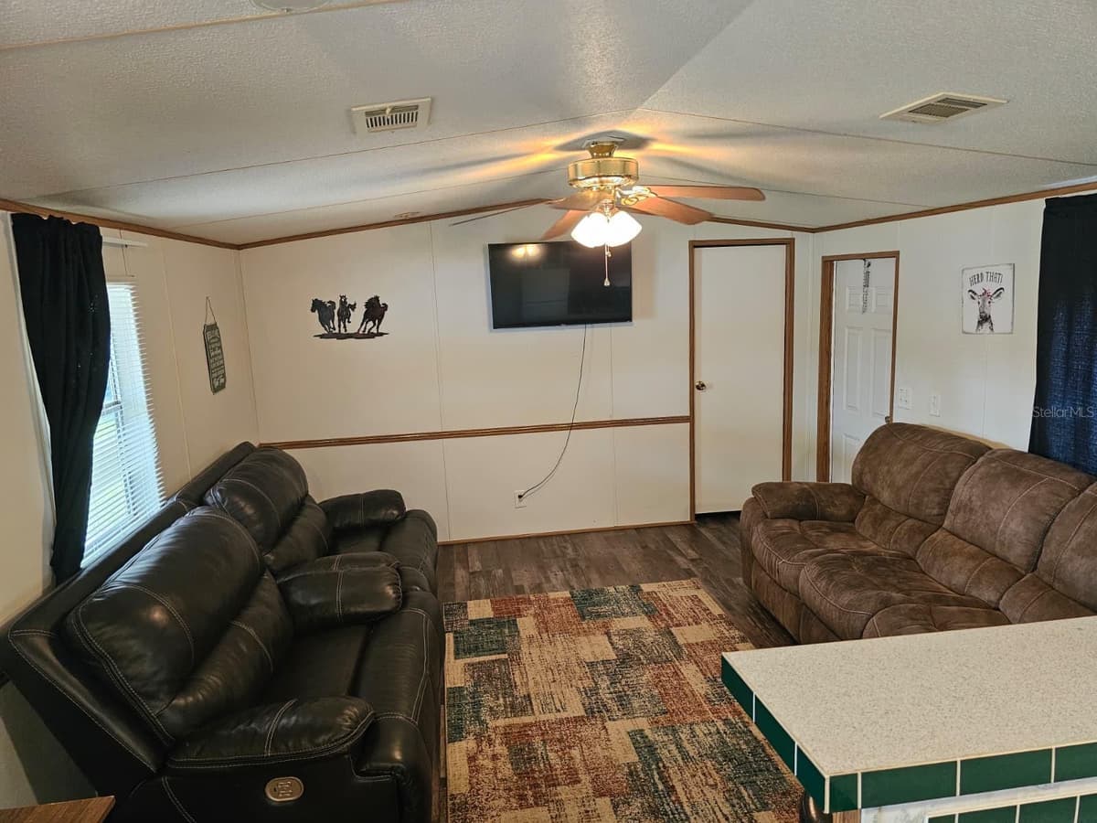 9050 196TH TERRACE — photo 10 of 44