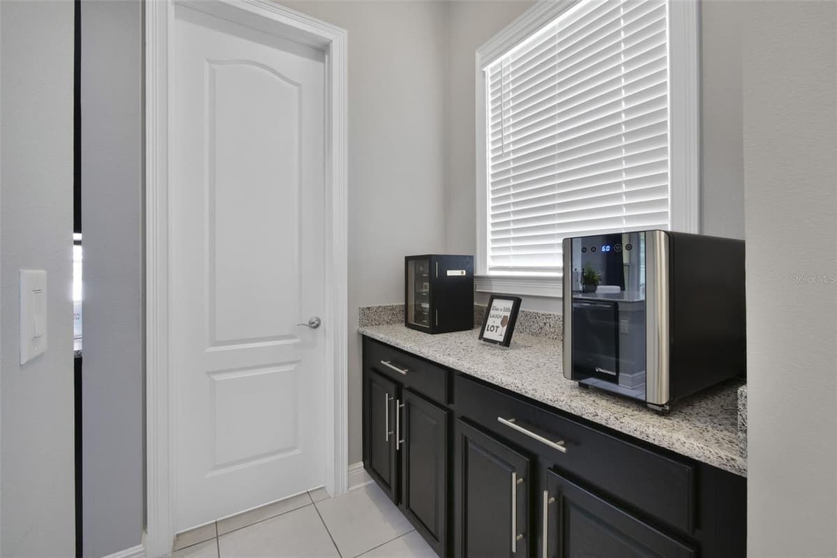 1315 ARDEN OAKS DRIVE — photo 24 of 40