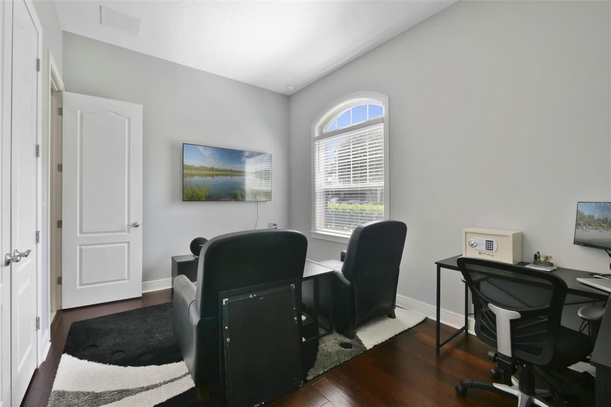 1315 ARDEN OAKS DRIVE — photo 33 of 40