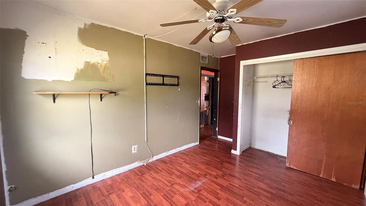 1411 LAKESHORE DRIVE — photo 10 of 28