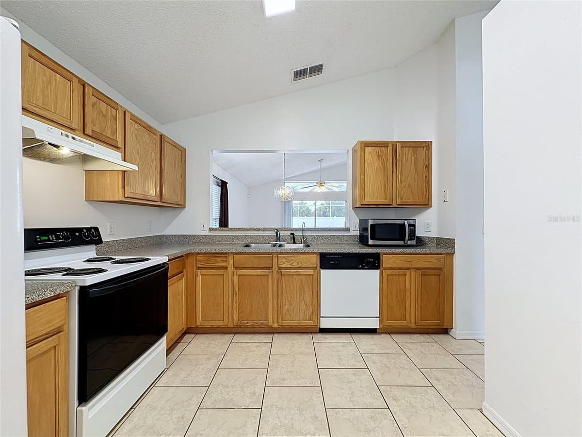 659 DURANGO LOOP STREET — photo 11 of 64