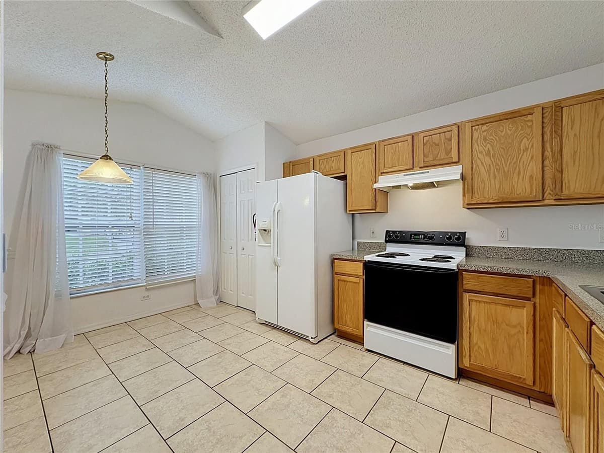 659 DURANGO LOOP STREET — photo 12 of 64