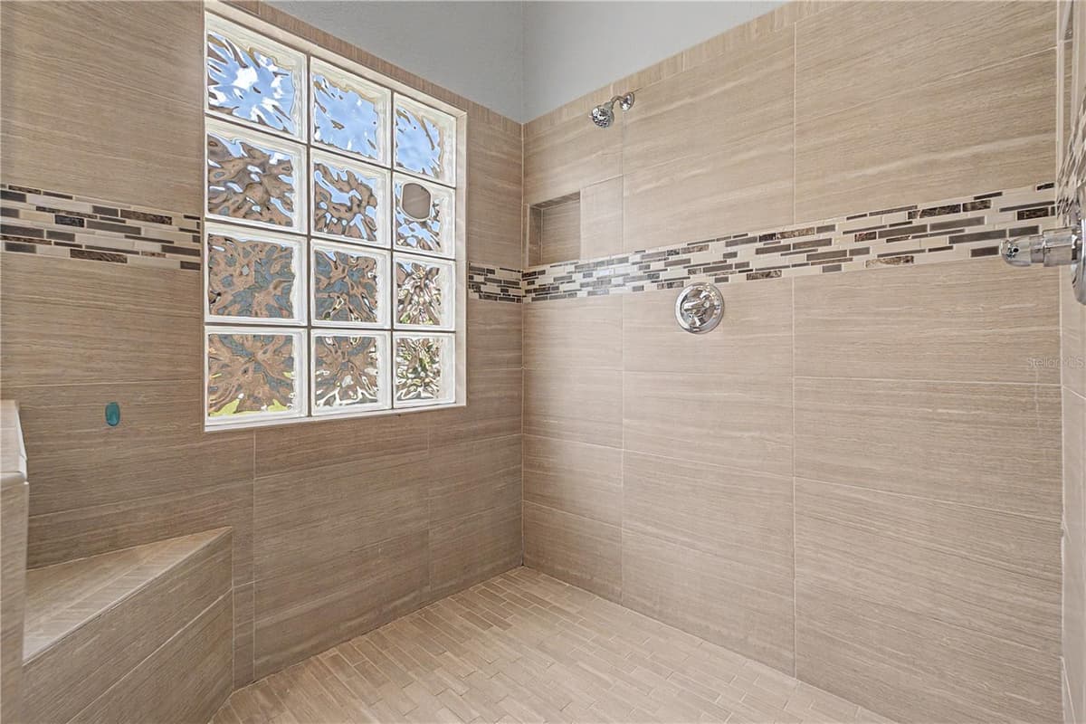 6207 HUNTINGTON DRIVE — photo 40 of 50
