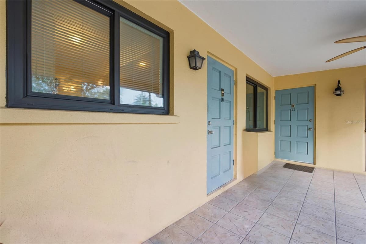 615 PALM AVENUE — photo 22 of 36
