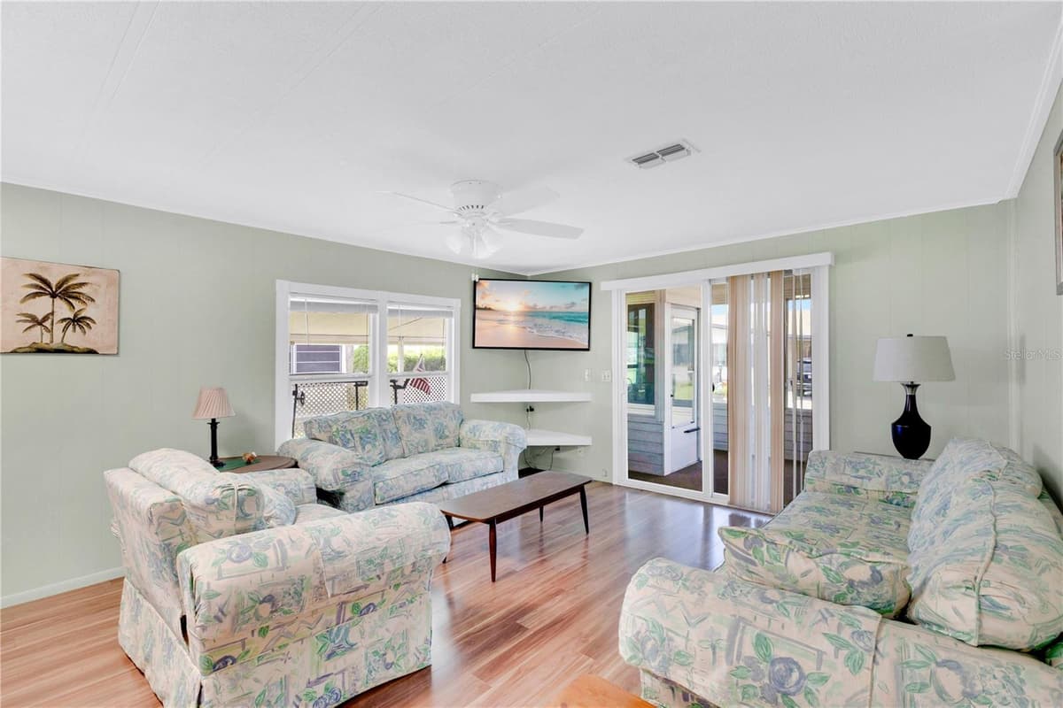 2527 LONGPINE LANE — photo 3 of 25