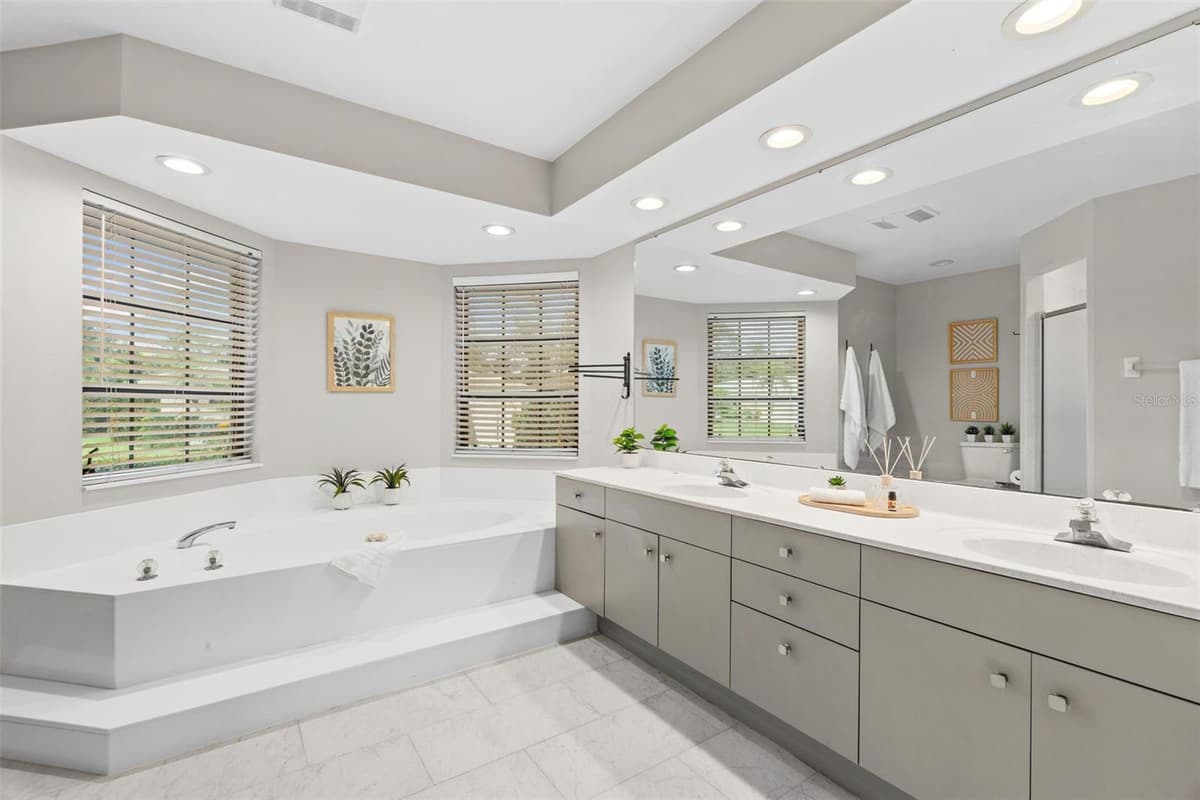 1318 VERMEER DRIVE — photo 38 of 86