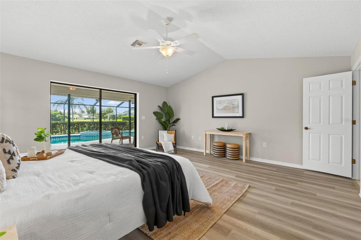 1318 VERMEER DRIVE — photo 34 of 86