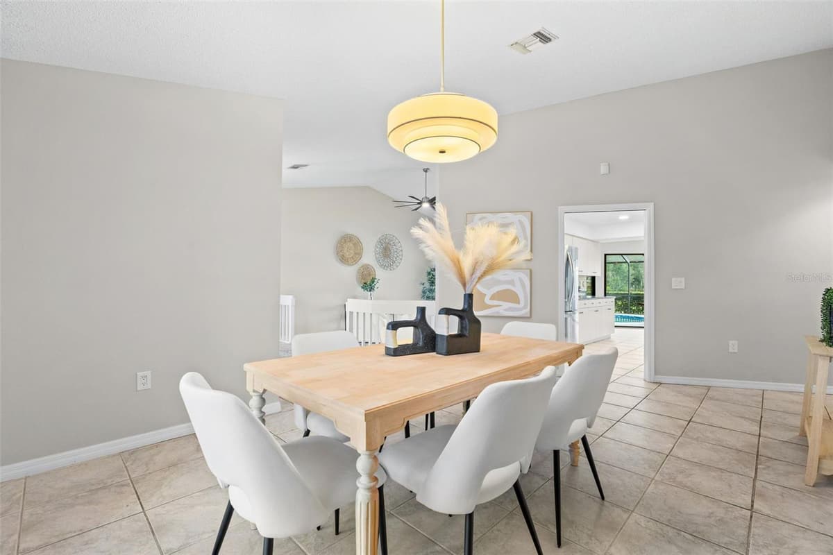 1318 VERMEER DRIVE — photo 17 of 86