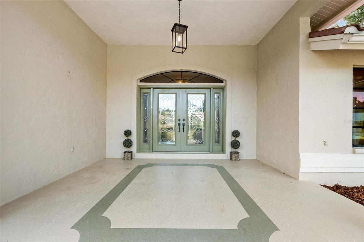 1318 VERMEER DRIVE — photo 10 of 86