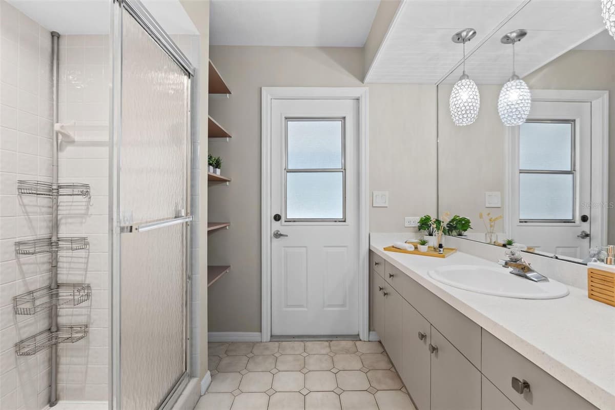 1318 VERMEER DRIVE — photo 45 of 86