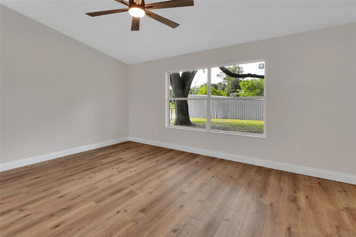 1251 SEMINOLE DRIVE — photo 8 of 47