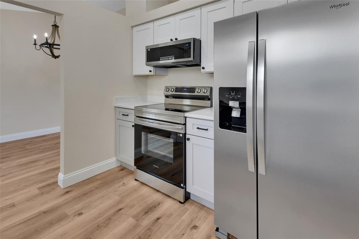 1251 SEMINOLE DRIVE — photo 13 of 47