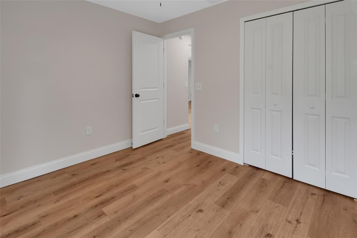 1251 SEMINOLE DRIVE — photo 29 of 47
