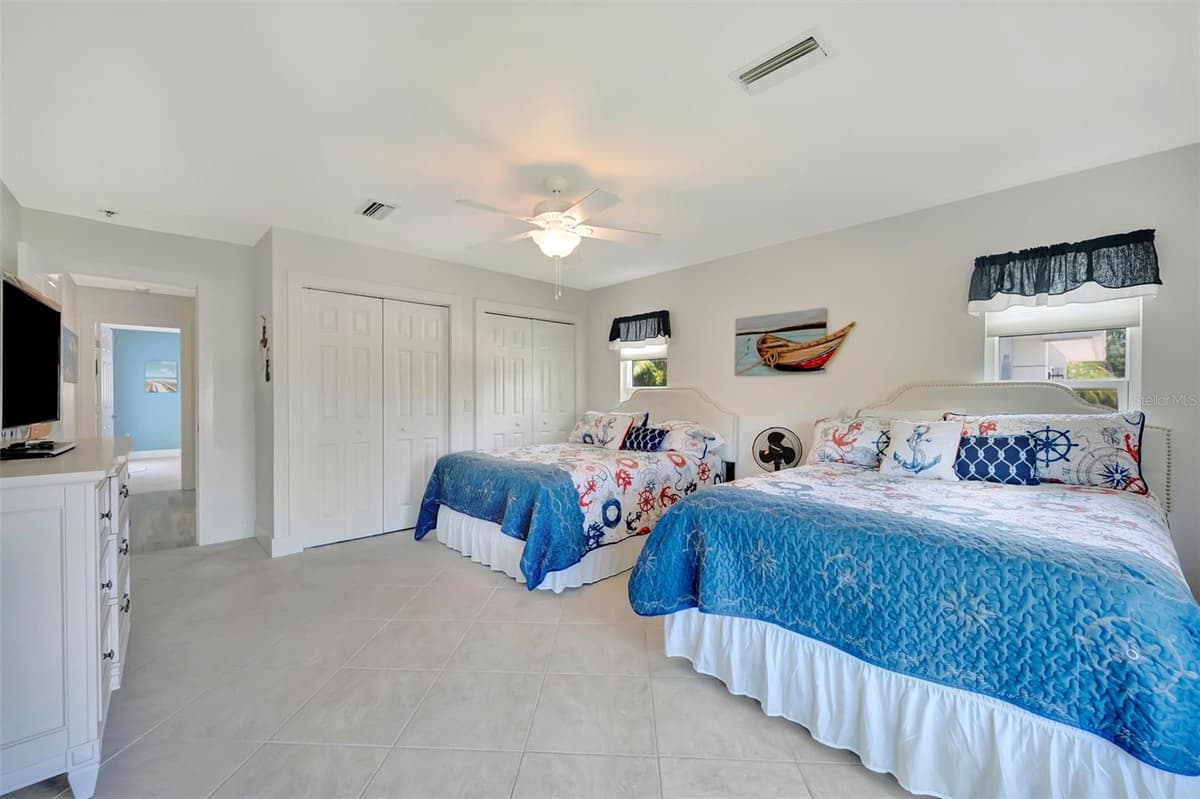 514 KEY ROYALE DRIVE — photo 33 of 52