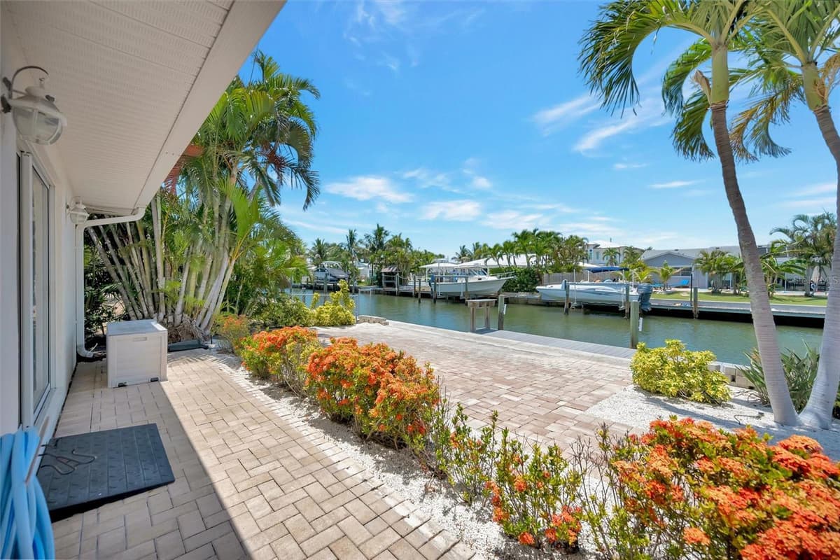 514 KEY ROYALE DRIVE — photo 49 of 52