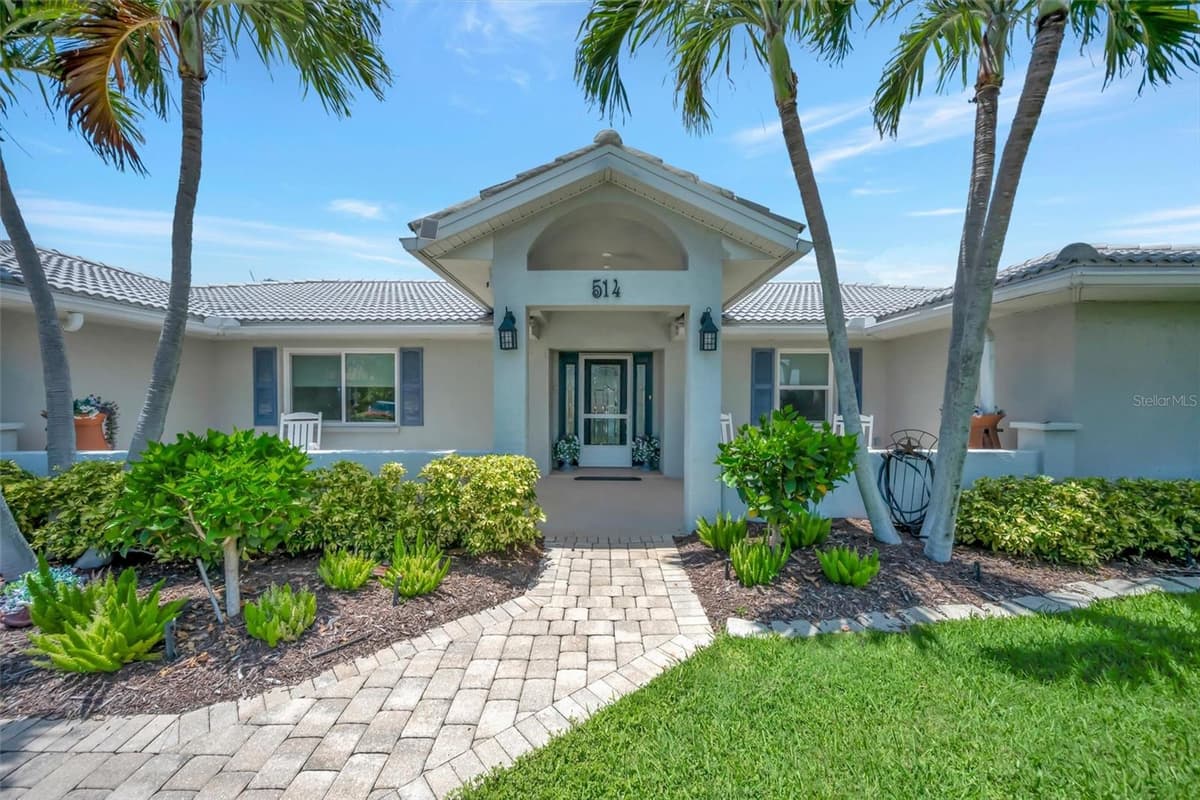 514 KEY ROYALE DRIVE — photo 8 of 52