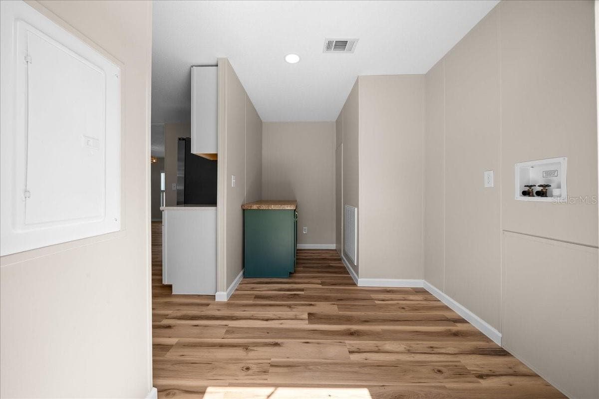 38 70TH CIRCLE — photo 32 of 49